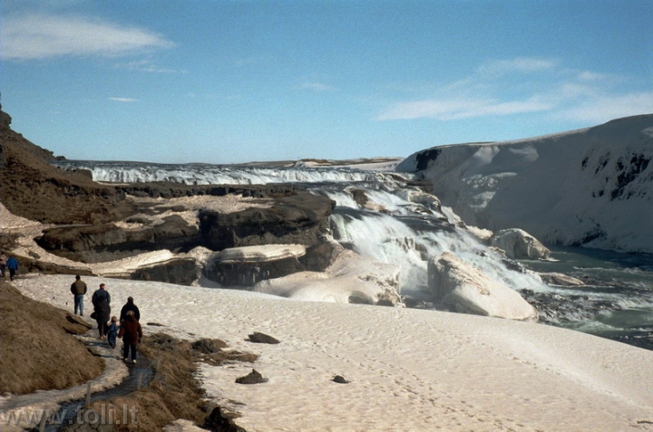 islandija03a Gullfoss krioklys tektoninio lūžio vietoje, laikomoje Amerikos ir Europos žemynų sandūra