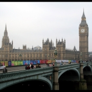 Vestminsterio tiltas ir Parlamento rūmai su Big Benu