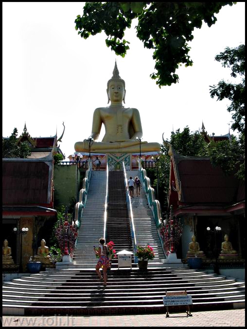 ths04 Samujis. Wat Phra Yai šventykla su Didžiuoju Buda