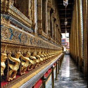 Bankokas. Didžiųjų karaliaus rūmų kompleksas, Smaragdinio Budos šventykla